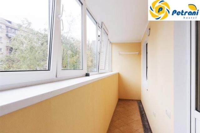 Petrani Hostel Κίεβο Εξωτερικό φωτογραφία